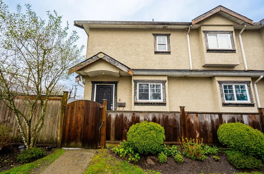 Half Duplex for sale at 2849 Lakewood Drive Vancouver British Columbia - MLS: R3108207