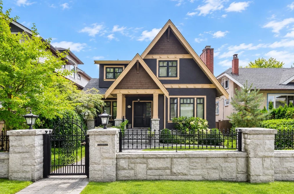 2851 W 38th Ave, Vancouver, BC - MLS: R3170101