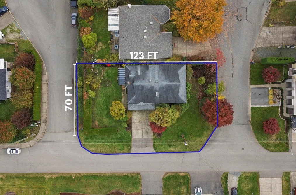 2866 Mountview Street, Abbotsford, BC - House for Sale - Photo 3 of 40 2866 Mountview Street, Abbotsford, BC - House for Sale - Photo 3 of 40