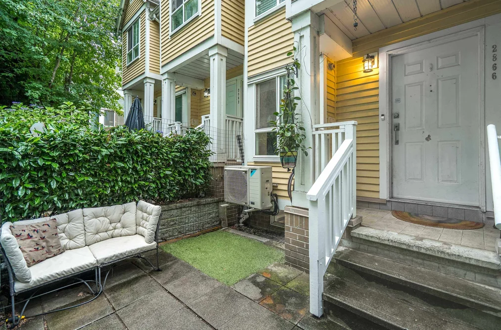 2866 SOTAO AVENUE, Vancouver, BC — Residential for Sale — Photo 3 of 33
