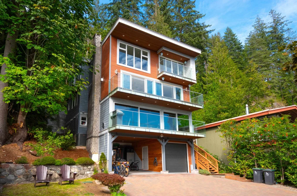 2867 PANORAMA DRIVE, North Vancouver BC V7G 1V7, North Vancouver BC — Residential for Sale - Photo 2