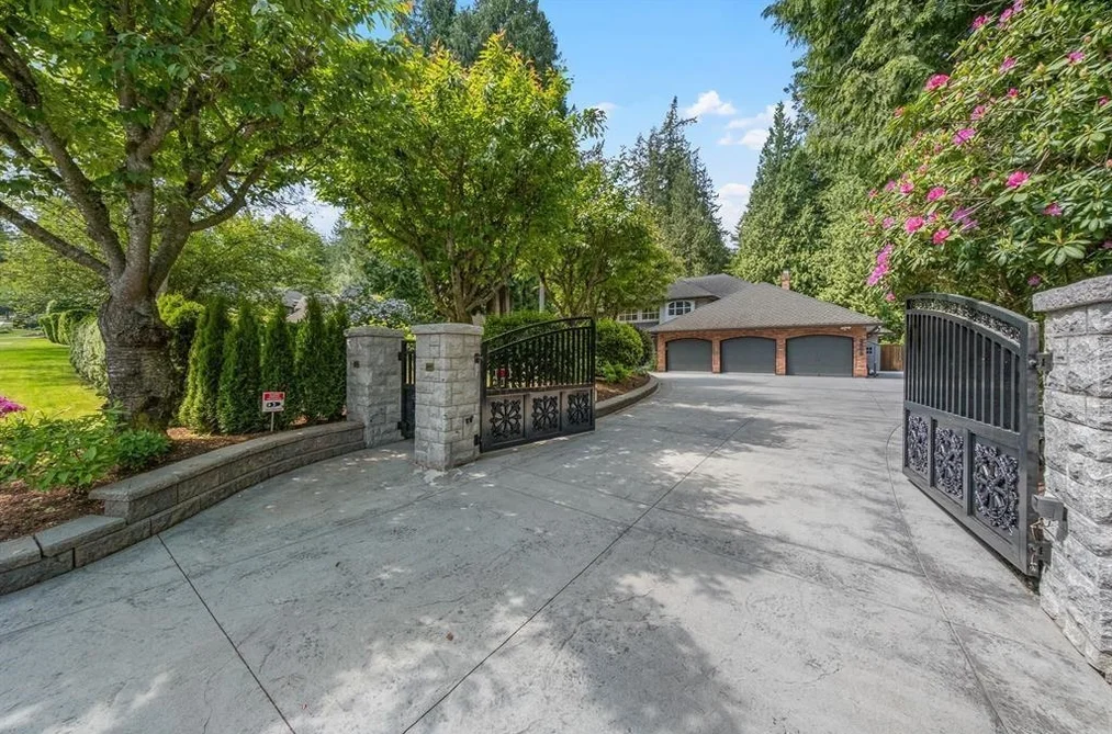 House for sale at 2869 138 Street Surrey British Columbia - MLS: R3118453