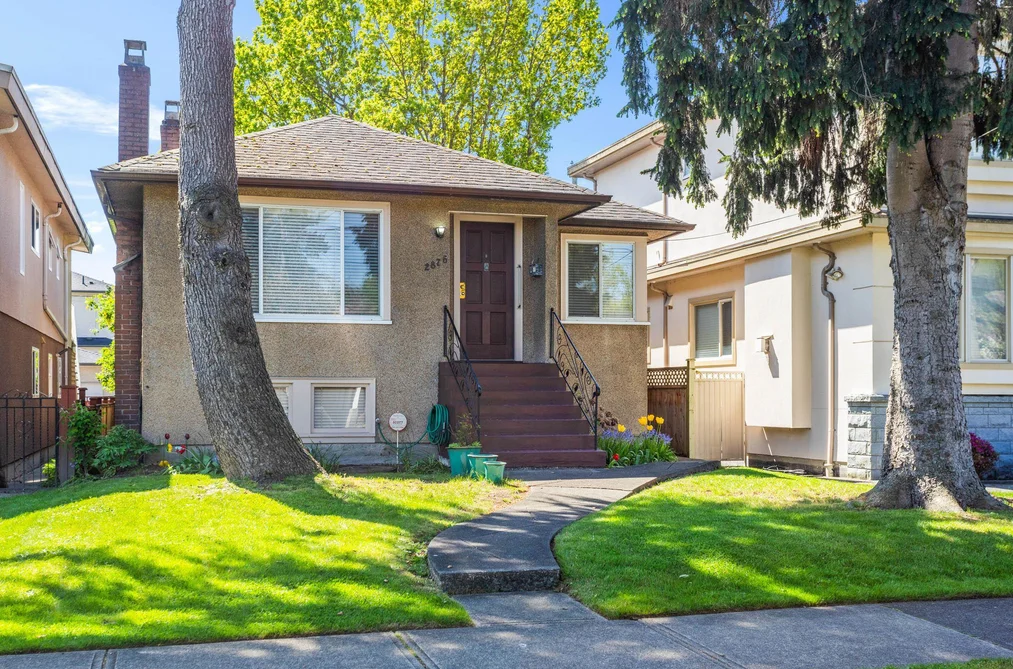 House for sale at 2876 W 18th Avenue Vancouver British Columbia - MLS: R3117599