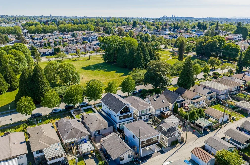 Half Duplex for sale at 2877 Cambridge Street Vancouver British Columbia - MLS: R3133017