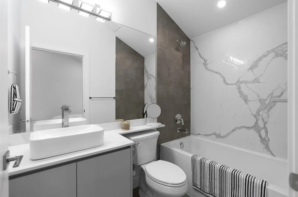 2881 E Georgia Street, Vancouver, BC - Half Duplex for Sale - Photo 17 of 34 2881 E Georgia Street, Vancouver, BC - Half Duplex for Sale - Photo 17 of 34