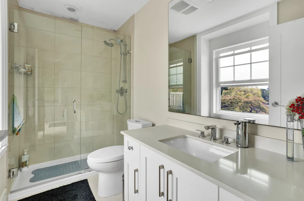 2885 E 41st Avenue, Vancouver, BC - Townhouse for Sale - Photo 19 of 30 2885 E 41st Avenue, Vancouver, BC - Townhouse for Sale - Photo 19 of 30