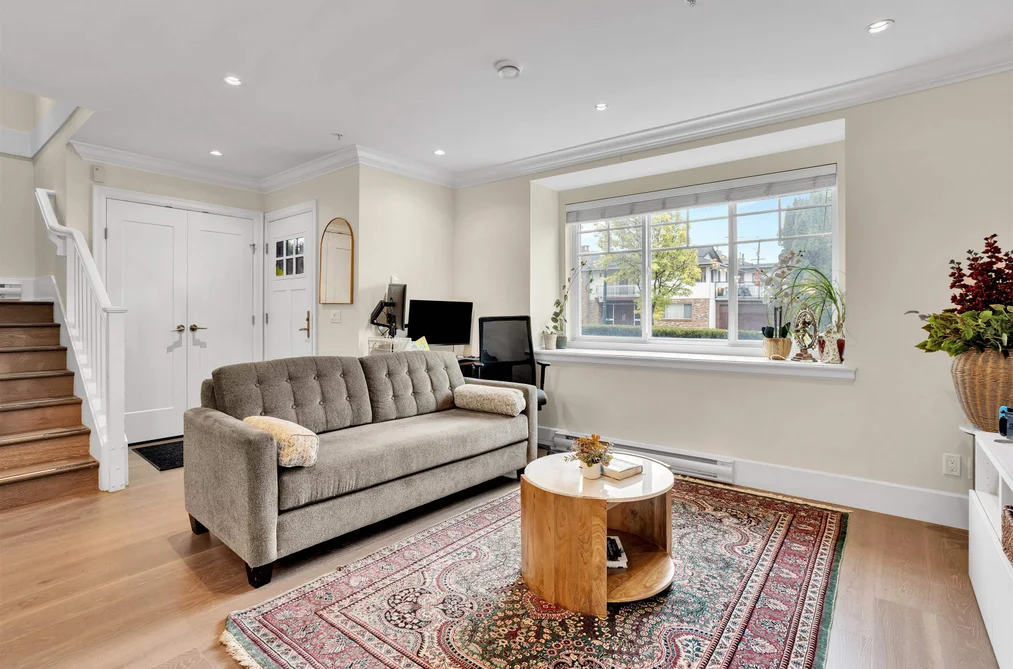 2885 E 41st Avenue, Vancouver, BC - Townhouse for Sale - Photo 4 of 30 2885 E 41st Avenue, Vancouver, BC - Townhouse for Sale - Photo 4 of 30