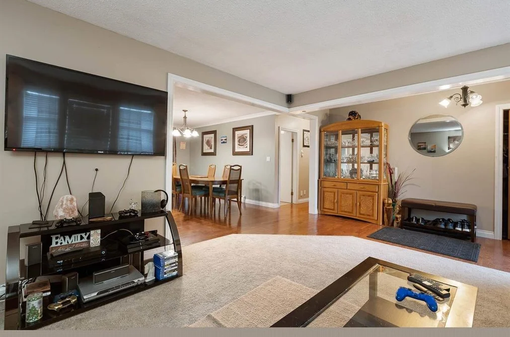 2889 ROYAL STREET, Abbotsford BC V2T 2H6, Abbotsford BC — Residential for Sale - Photo 3