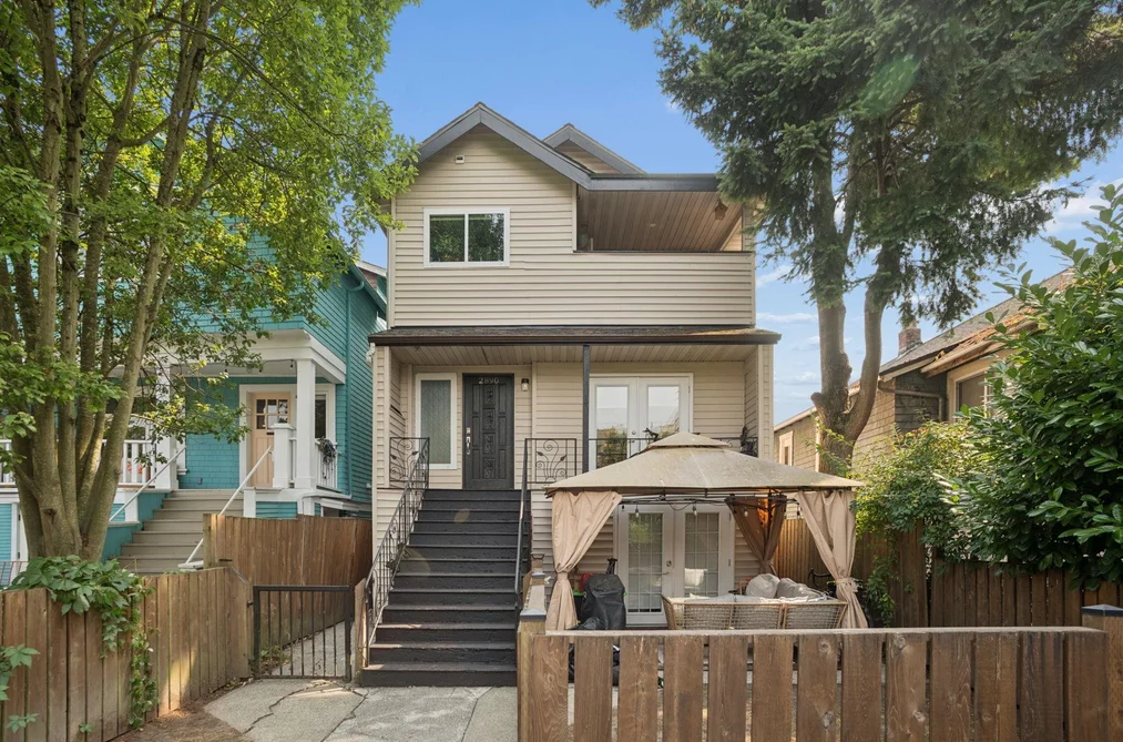 House for sale at 2890 W 8th Avenue Vancouver British Columbia - MLS: R3158505