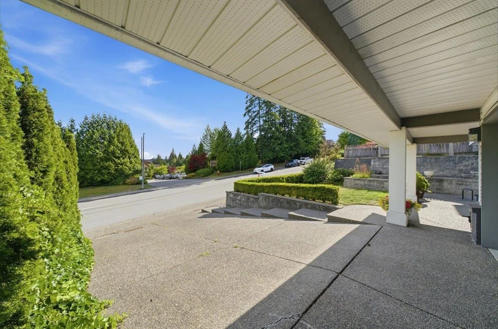 2893 DELAHAYE DRIVE, Coquitlam BC V3B 7A4, Coquitlam BC — Residential for Sale — Photo 5 of 40