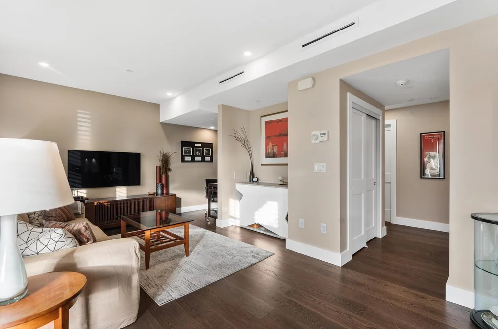 2898 YUKON STREET, Vancouver BC V5Y 3R2, Vancouver BC — Residential for Sale - Photo 2