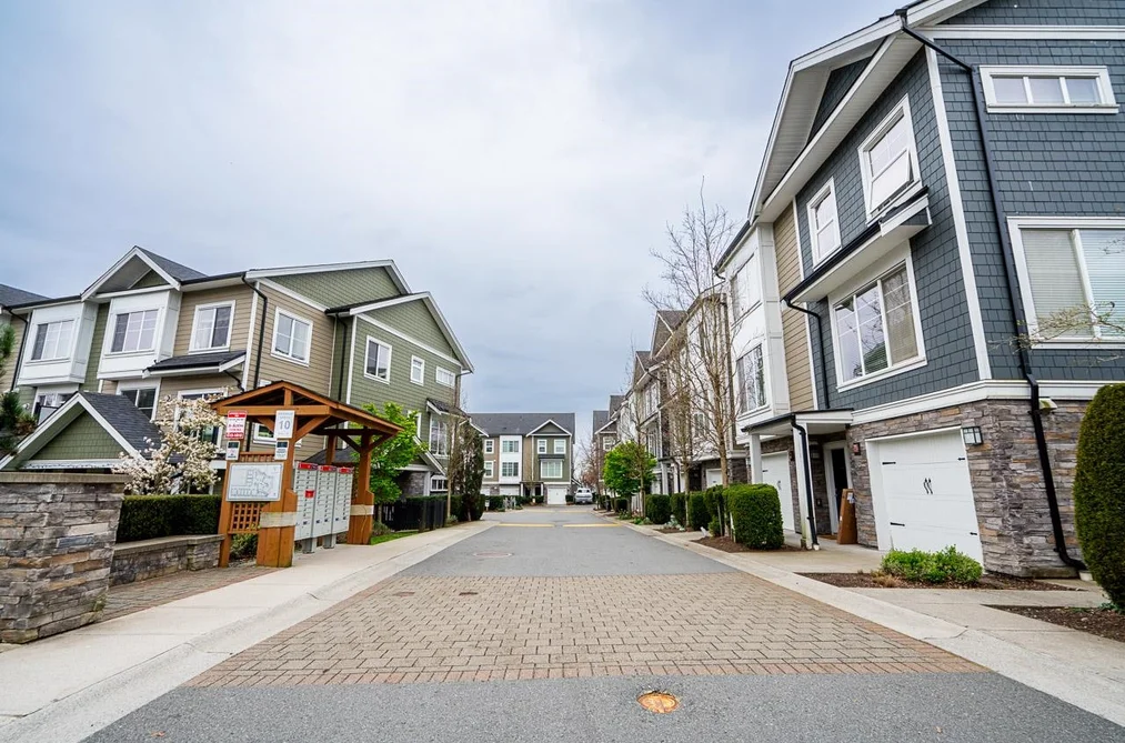 29 21150 76A AVENUE, Langley BC V2Y 0V9, Langley BC — Residential for Sale - Photo 2