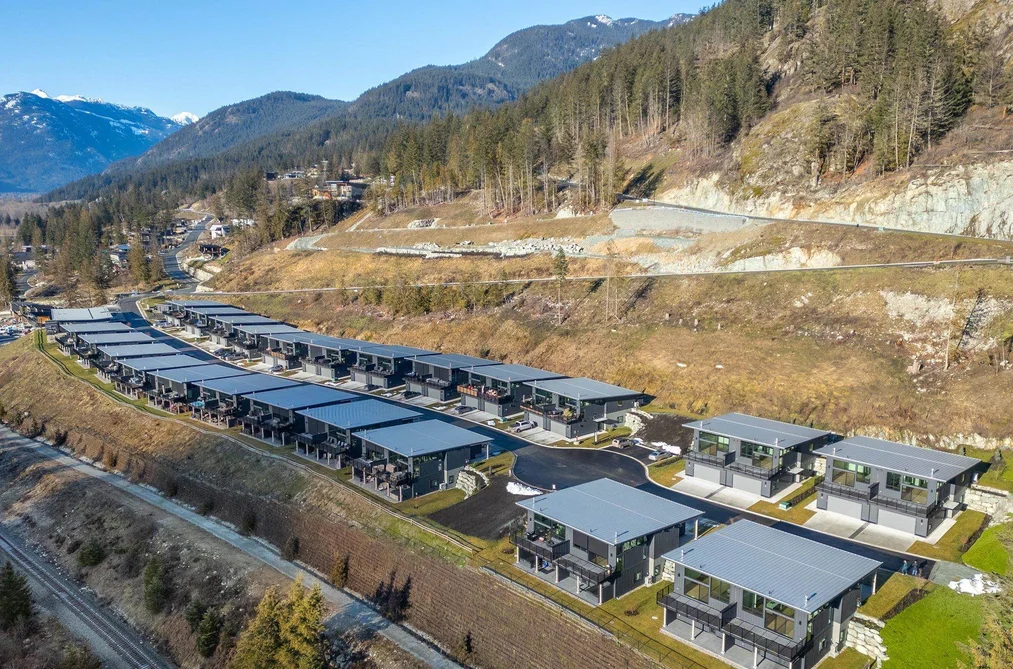 29 4000 SUNSTONE WAY, Pemberton BC V0N 2L3, Pemberton BC — Residential for Sale - Photo 2