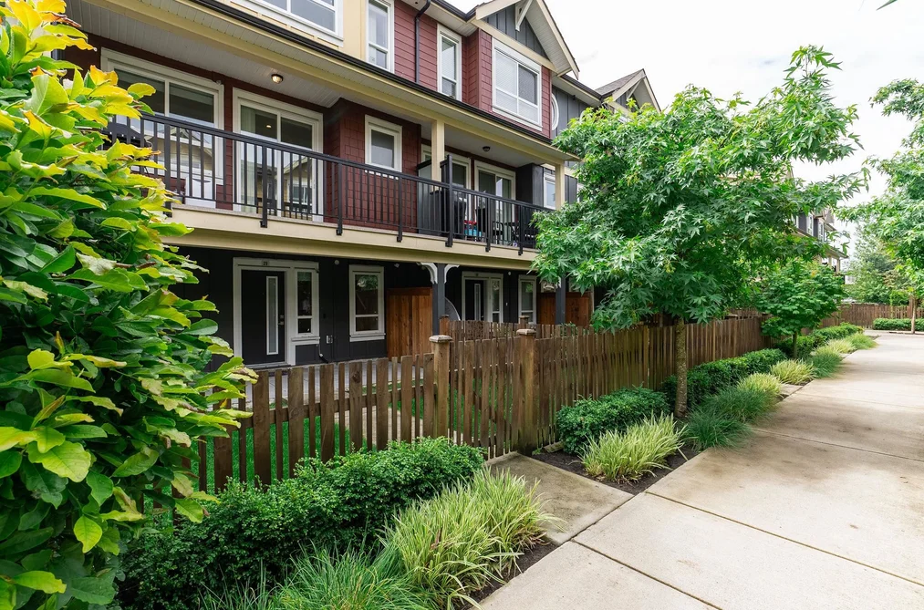 29 430 DUNCAN STREET, New Westminster BC V3M 0M2, New Westminster BC — Residential for Sale - Photo 2
