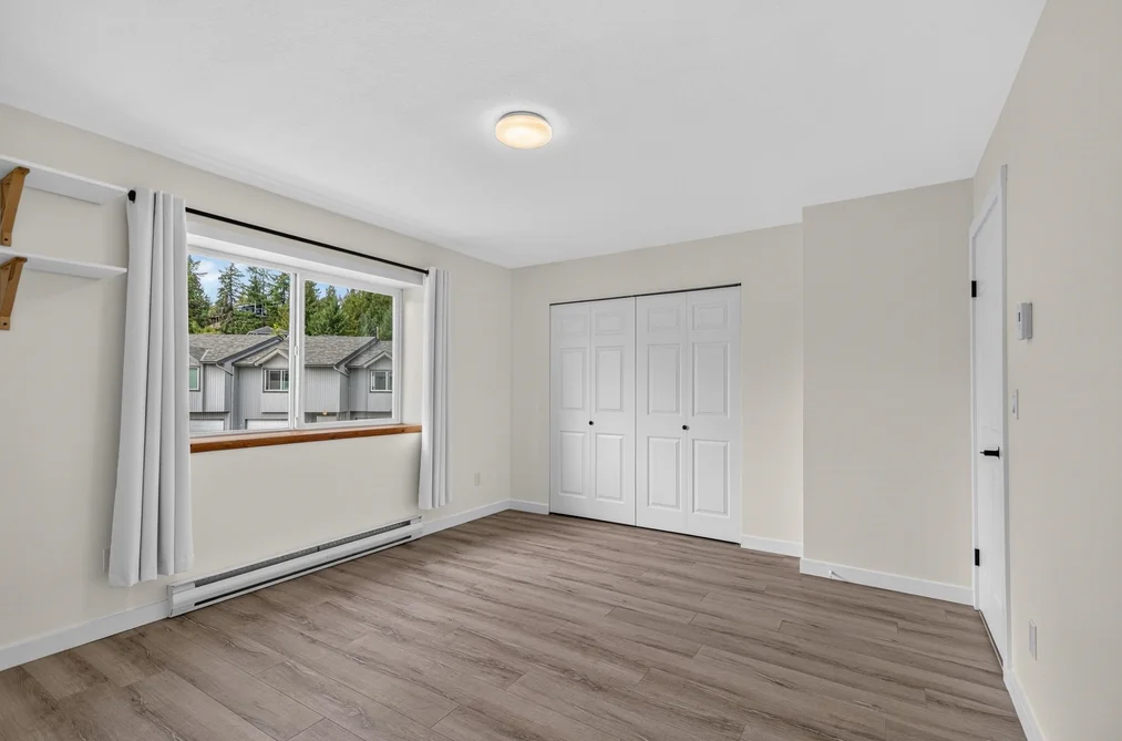 29-5761 Wharf Avenue, Sechelt, BC - Townhouse for Sale - Photo 13 of 40 29-5761 Wharf Avenue, Sechelt, BC - Townhouse for Sale - Photo 13 of 40