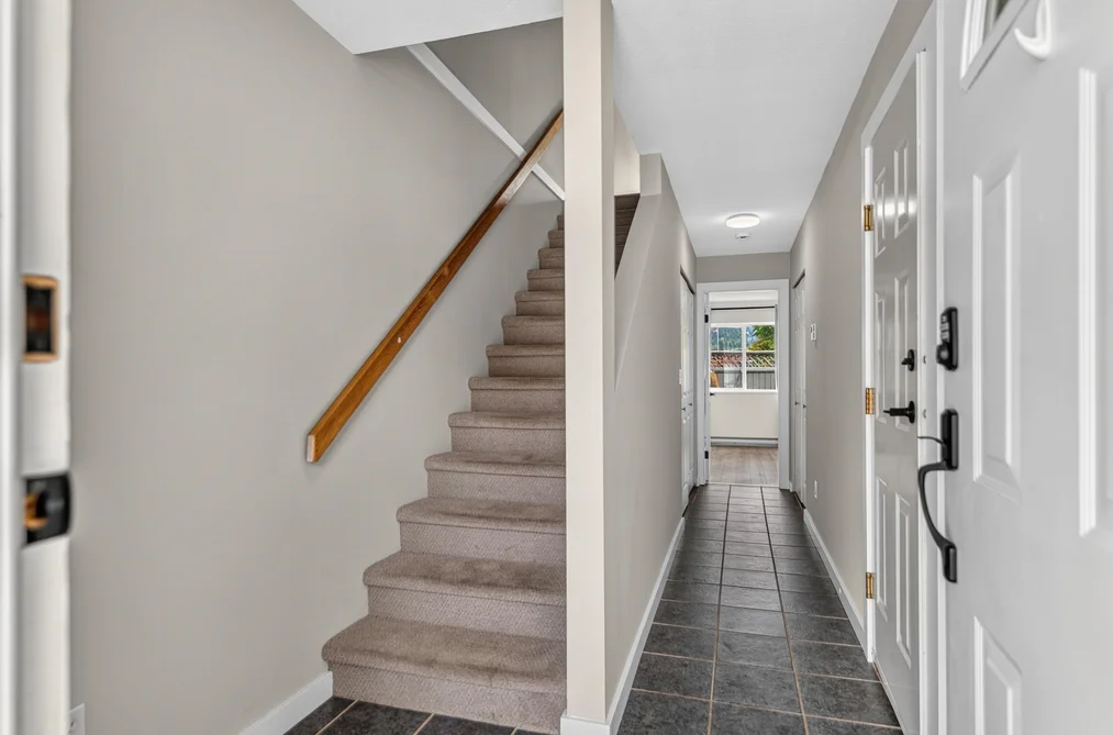 29-5761 Wharf Avenue, Sechelt, BC - Townhouse for Sale - Photo 16 of 40 29-5761 Wharf Avenue, Sechelt, BC - Townhouse for Sale - Photo 16 of 40