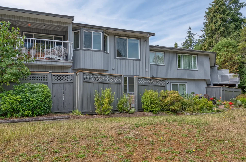 29-5761 Wharf Avenue, Sechelt, BC - Townhouse for Sale - Photo 23 of 40 29-5761 Wharf Avenue, Sechelt, BC - Townhouse for Sale - Photo 23 of 40
