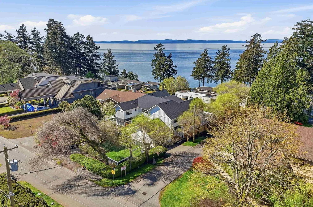 29 ENGLISH BLUFF ROAD, Delta BC V4M 2M4, Delta BC — Residential for Sale - Photo 2