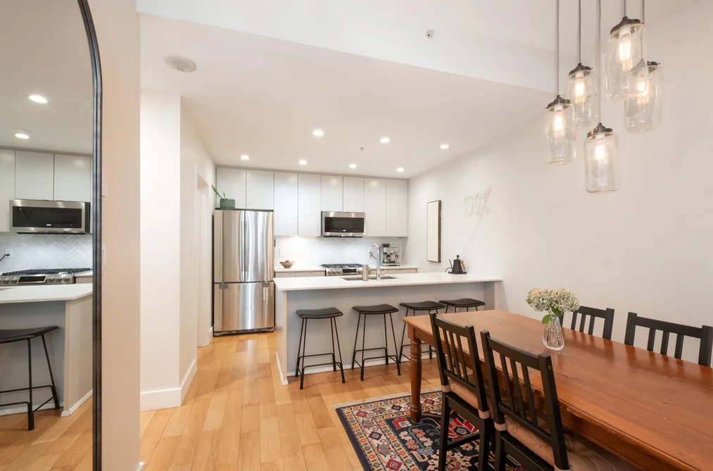 290 E 11th Avenue, Vancouver, BC - Townhouse for Sale - Photo 8 of 28 290 E 11th Avenue, Vancouver, BC - Townhouse for Sale - Photo 8 of 28