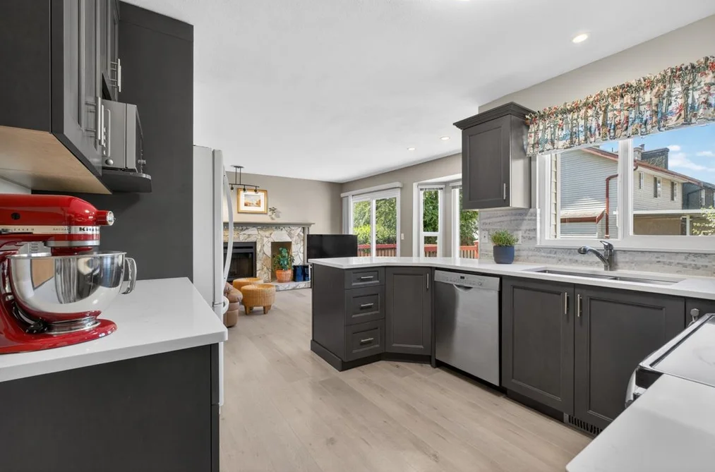 290 SANTIAGO STREET, Coquitlam BC V3K 6R3, Coquitlam BC — Residential for Sale — Photo 12 of 28