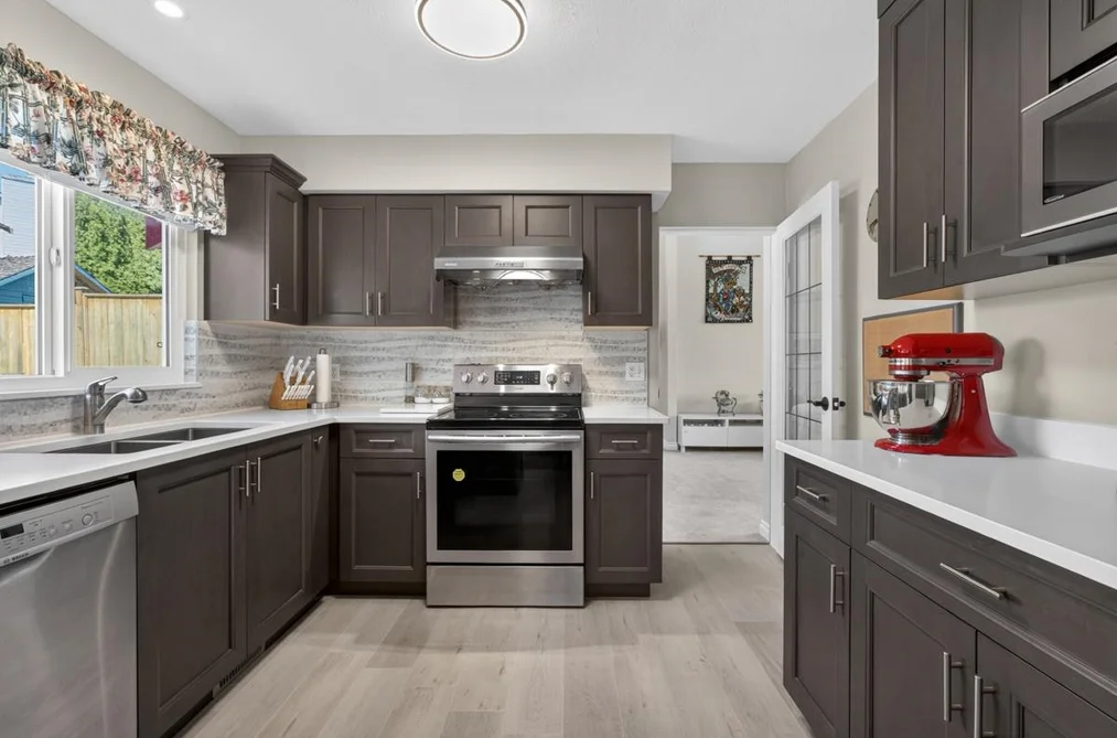 290 SANTIAGO STREET, Coquitlam BC V3K 6R3, Coquitlam BC — Residential for Sale — Photo 13 of 28