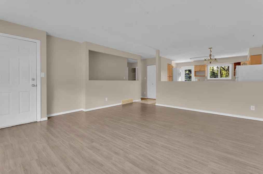 2900 2902 BABICH STREET, Abbotsford BC V2S 3K5, Abbotsford BC — Residential Income for Sale - Photo 5