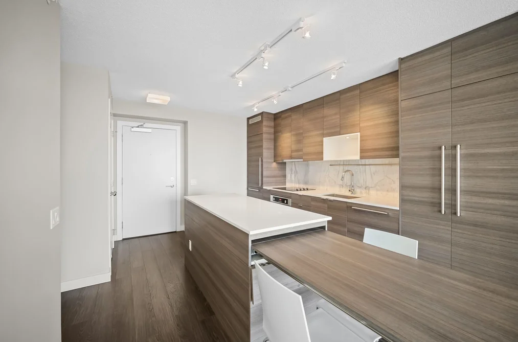 2901 13398 104 AVENUE, Surrey BC V3T 1V6, Surrey BC — Residential for Sale - Photo 2