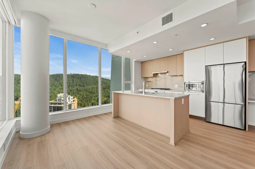 Condo for sale at 2901 567 Clarke Road Coquitlam British Columbia - MLS: R3128347
