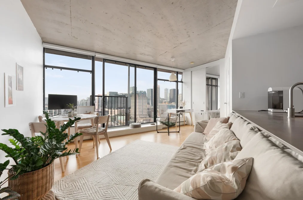 Condo for sale at 2908 128 W Cordova Street Vancouver British Columbia - MLS: R3156725