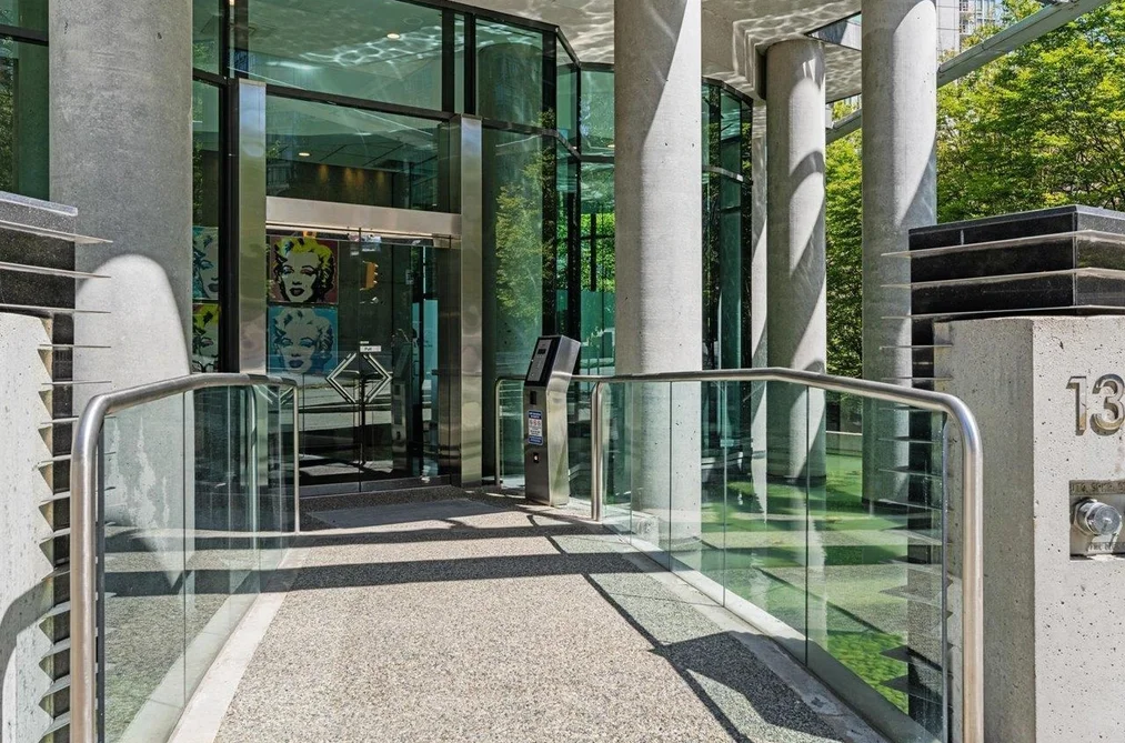 2908 1331 W GEORGIA STREET, Vancouver BC V6E 4P1, Vancouver BC — Residential for Sale - Photo 3