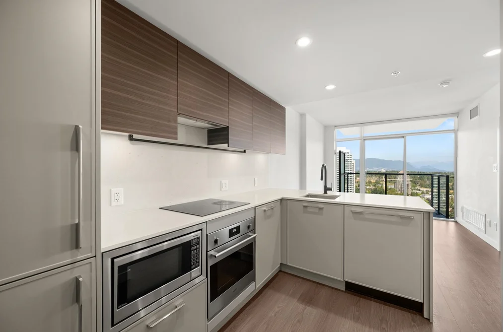Condo for sale at 2908 13745 George Junction Surrey British Columbia - MLS: R3152367