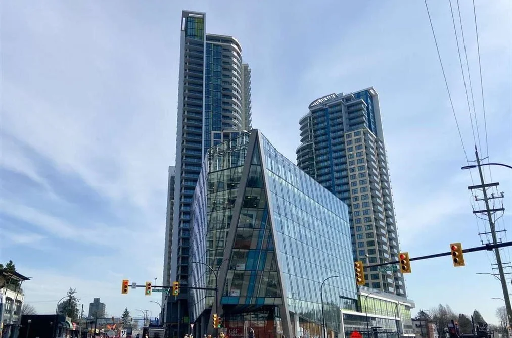 Condo for sale at 2909 7388 Kingsway Burnaby British Columbia - MLS: R3157536