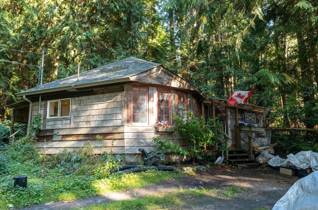 2909 Latimer Road, Roberts Creek, BC - House for Sale - Photo 6 of 29 2909 Latimer Road, Roberts Creek, BC - House for Sale - Photo 6 of 29