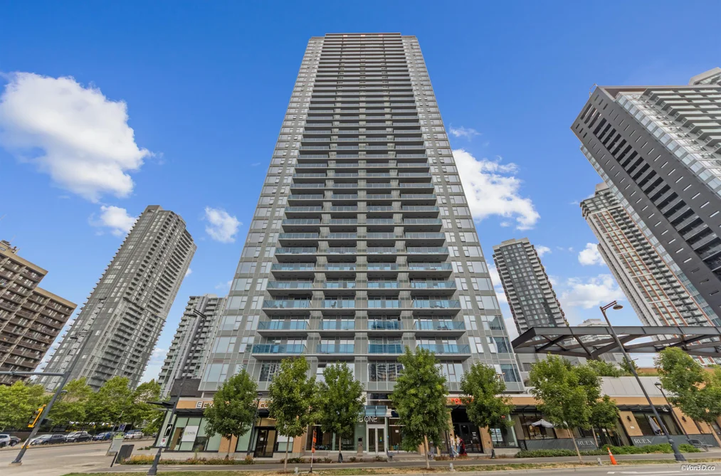 Condo for sale at 2910 13615 Fraser Highway Surrey British Columbia - MLS: R3148305