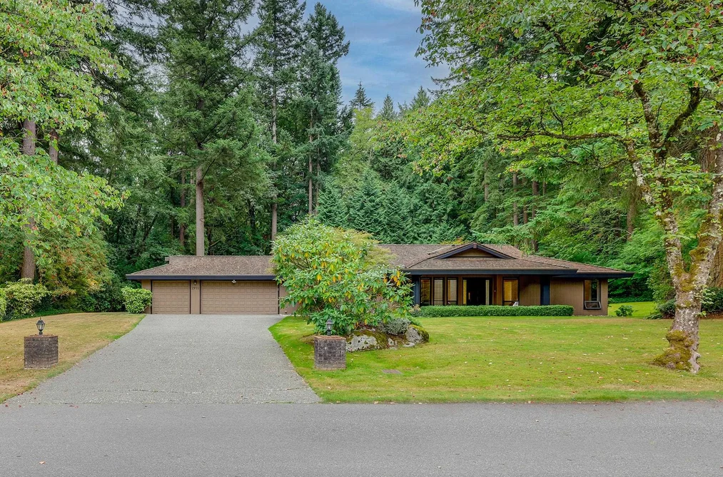 House for sale at 2910 Chantrell Place Surrey British Columbia - MLS: R3165479