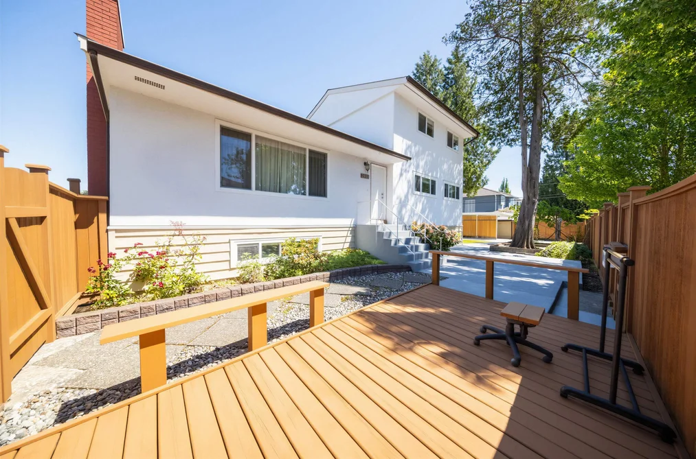 House for sale at 2911 E 51st Avenue Vancouver British Columbia - MLS: R3133300