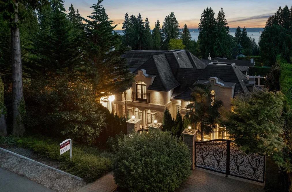 2912 MATHERS AVENUE, West Vancouver BC V7V 2K1, West Vancouver BC — Residential for Sale - Photo 3