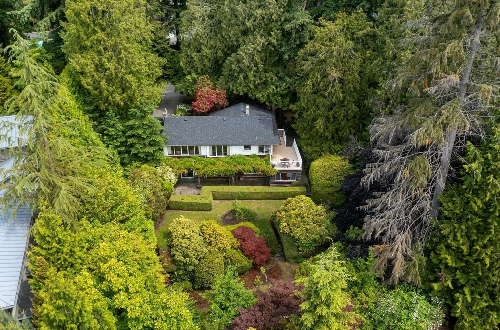 House for sale at 2912 Rosebery Avenue West Vancouver British Columbia - MLS: R3108454