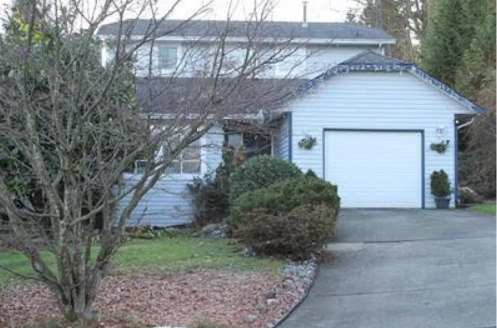House for sale at 2922 Heckbert Place Coquitlam British Columbia - MLS: R3020276