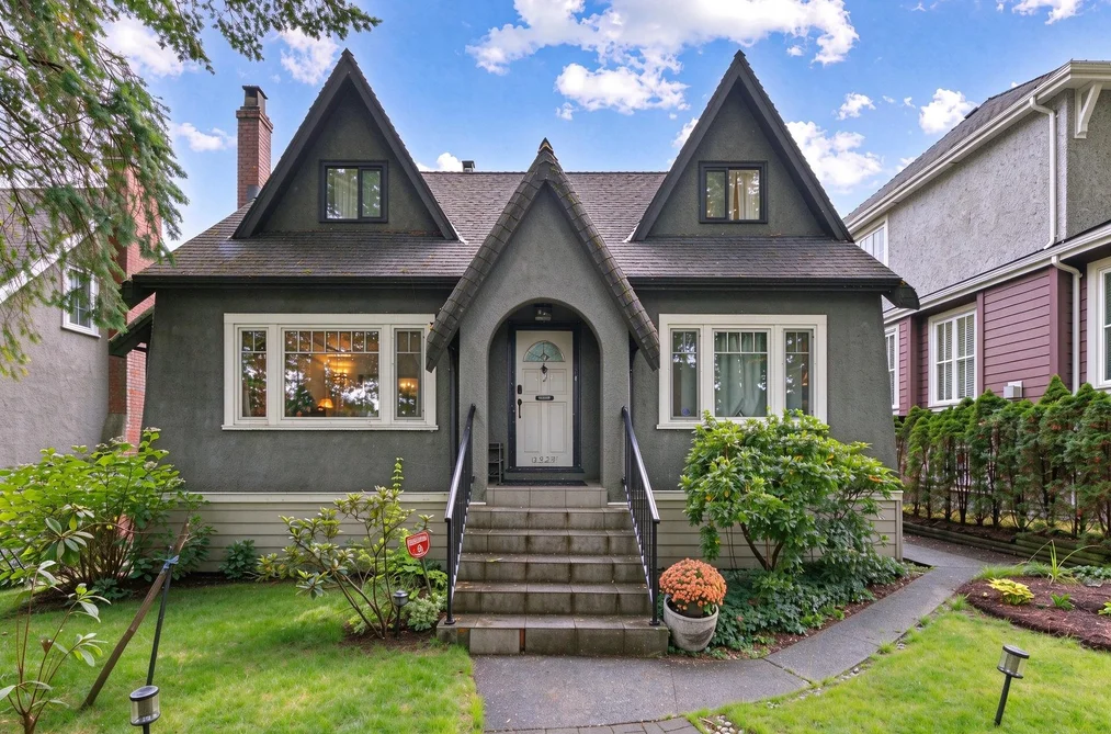 2923 W 32nd Ave, Vancouver, BC - MLS: R3174267