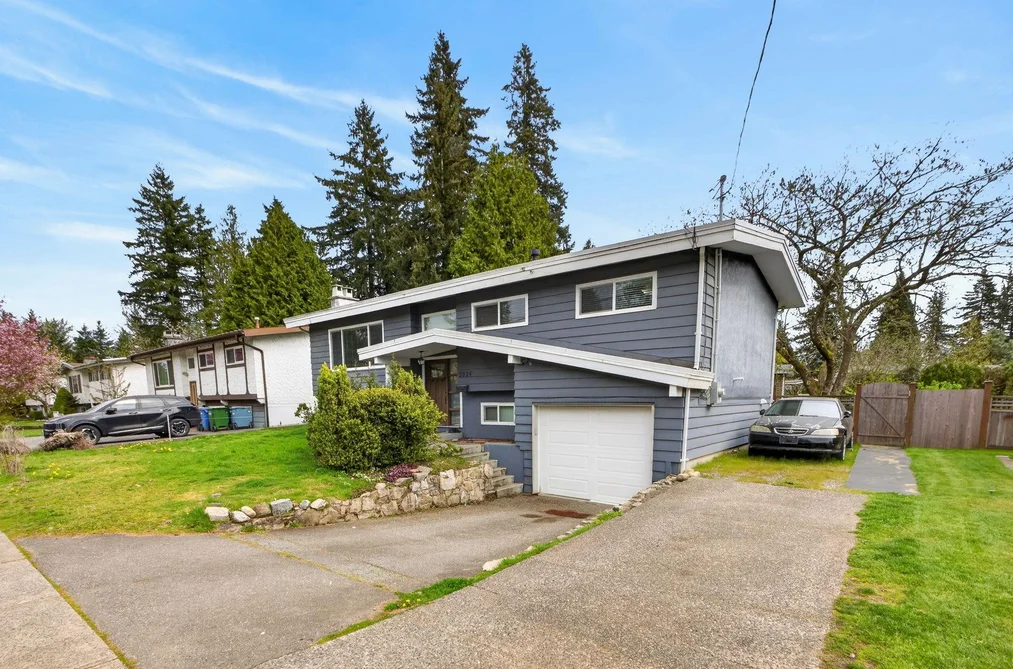 2924 OLD CLAYBURN ROAD, Abbotsford BC V2S 4G7, Abbotsford BC — Residential for Sale - Photo 2