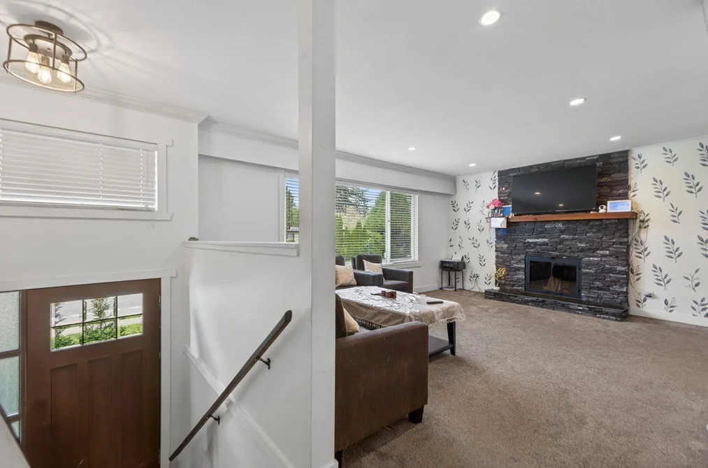 2924 OLD CLAYBURN ROAD, Abbotsford BC V2S 4G7, Abbotsford BC — Residential for Sale - Photo 3