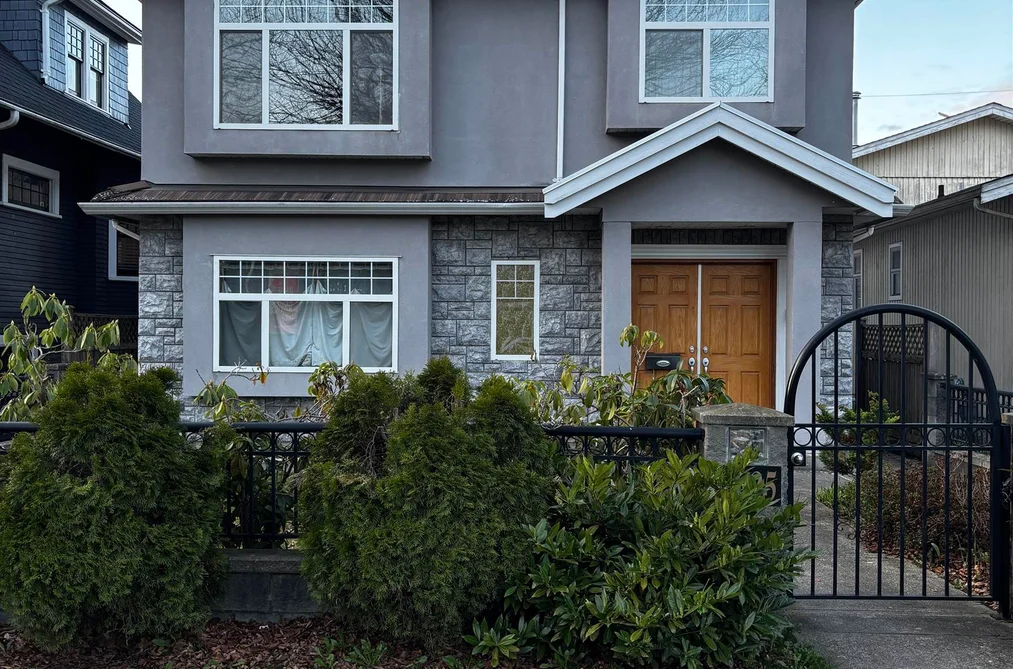 House for sale at 2925 E 29th Avenue Vancouver British Columbia - MLS: R3003399