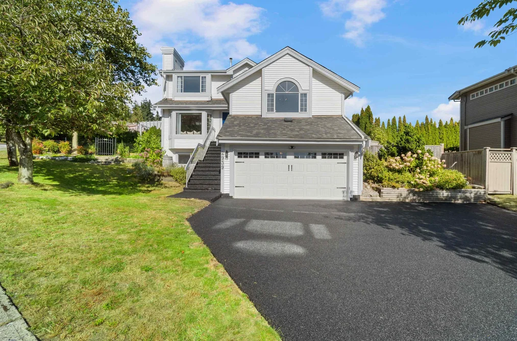 House for sale at 2939 Cliffrose Crescent Coquitlam British Columbia - MLS: R3123319