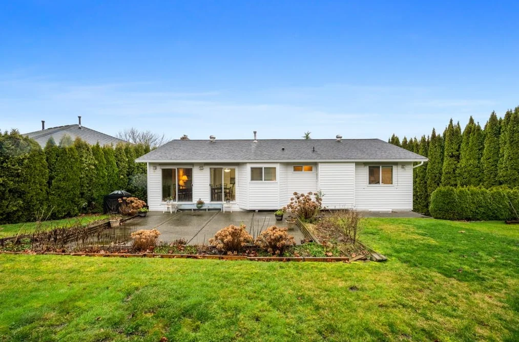 2941 EDGEHILL AVENUE, Abbotsford BC V2T 5J9, Abbotsford BC — Residential for Sale - Photo 2