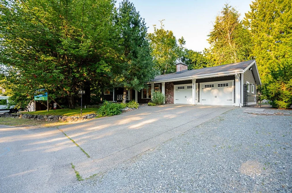 2942 PALM CRESCENT, Abbotsford BC V2T 2G4, Abbotsford BC — Residential for Sale - Photo 2