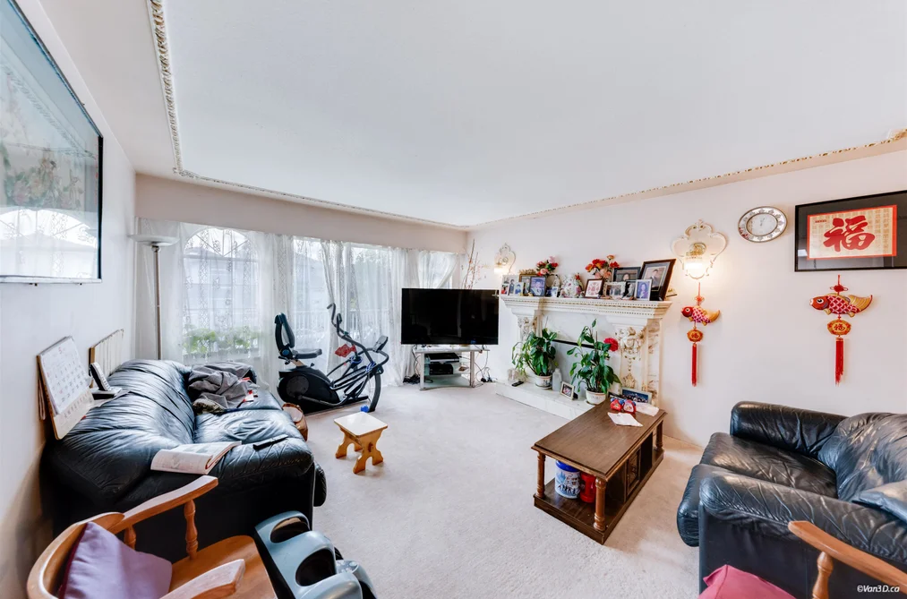 2945 E GRAVELEY STREET, Vancouver BC V5K 3K2, Vancouver BC — Residential for Sale - Photo 2