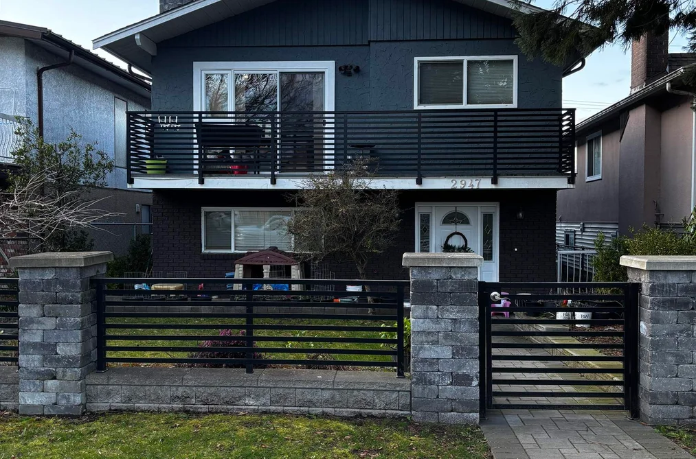House for sale at 2947 E 29th Avenue Vancouver British Columbia - MLS: R2994242