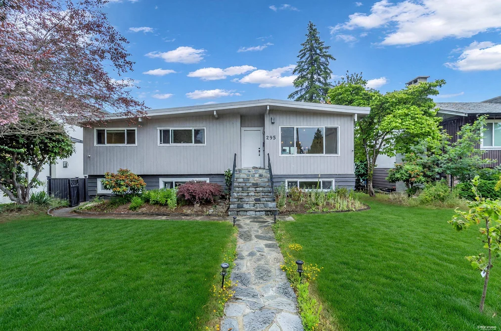 295 LEROY STREET, Coquitlam, BC — Residential for Sale — Photo 14 of 38