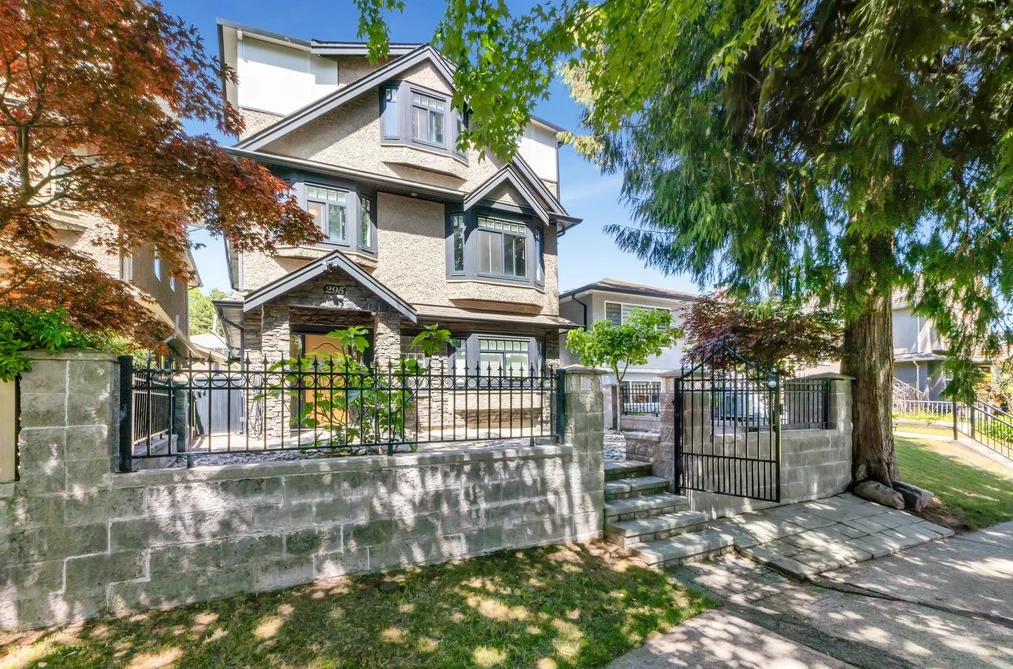 House for sale at 295 W 63rd Avenue Vancouver British Columbia - MLS: R3130279